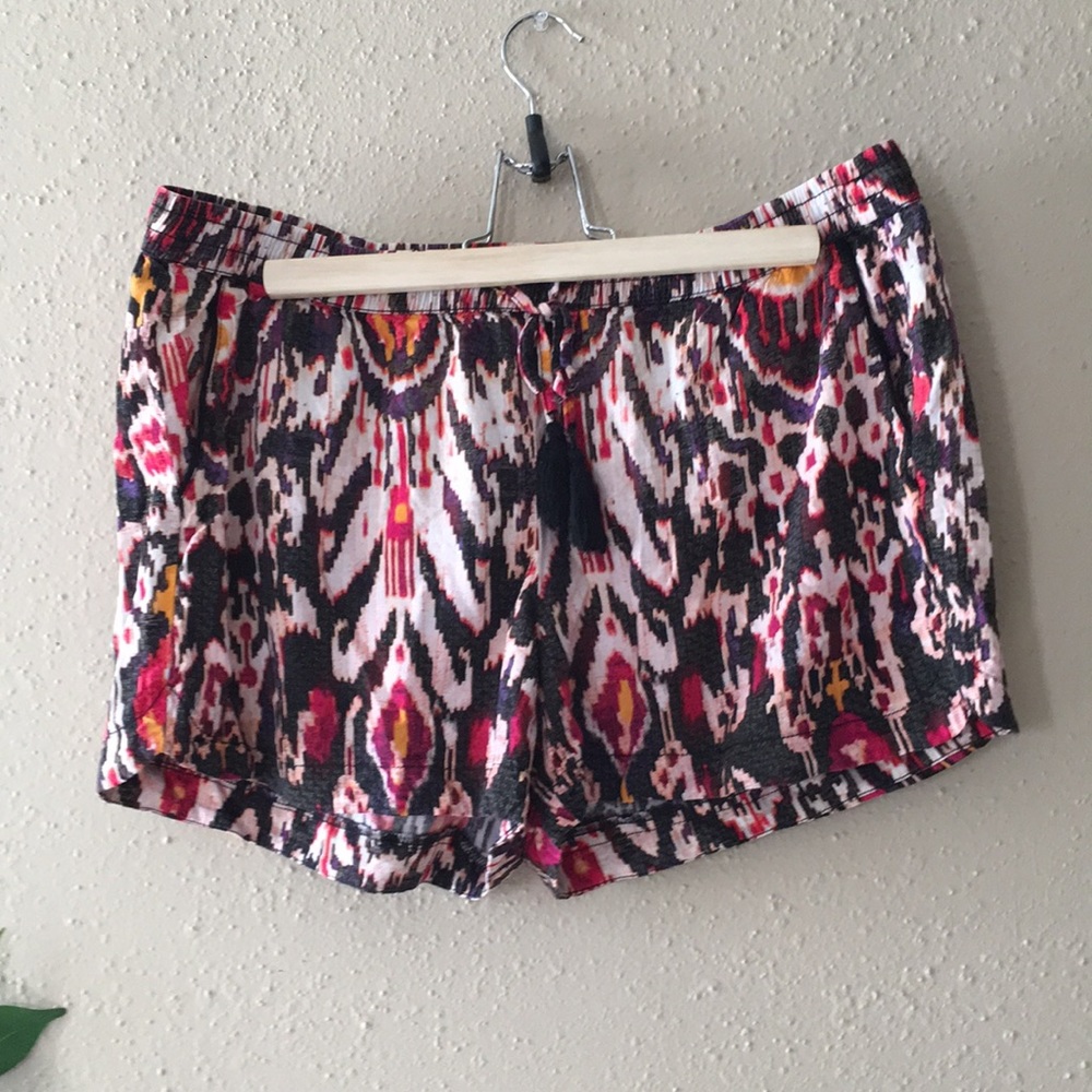 a.n.a. aztec print short